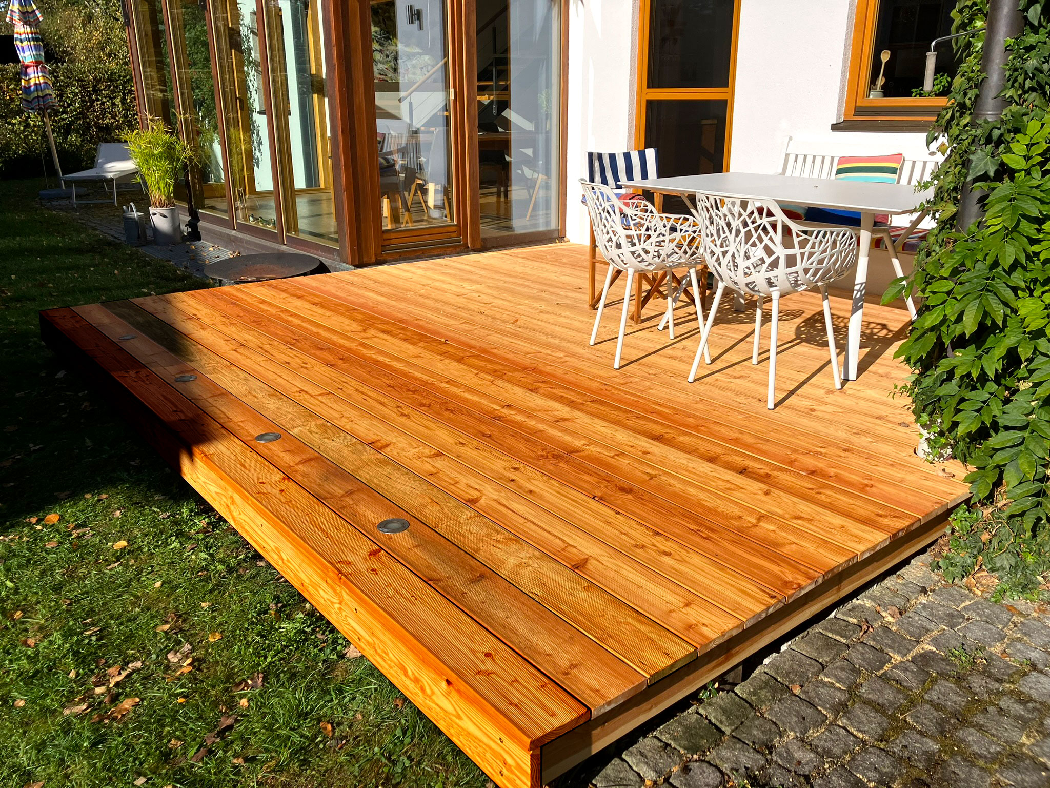 Terrasse aus Lärchenholz
